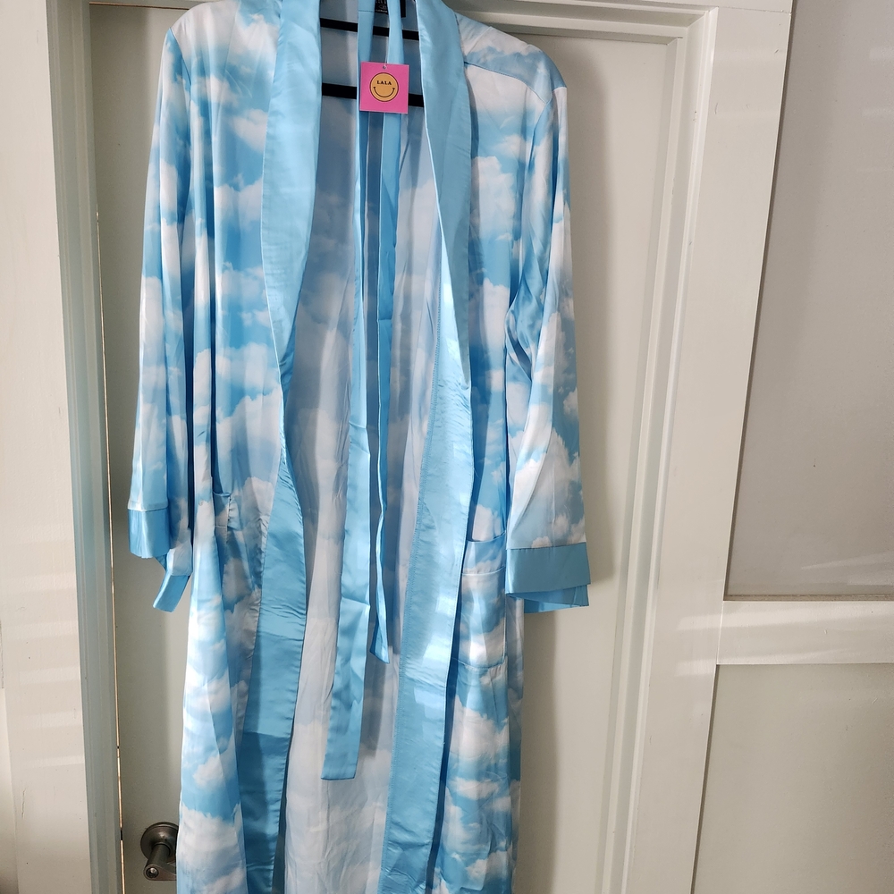Dressed in LALA Cloud Print Women's Kimono